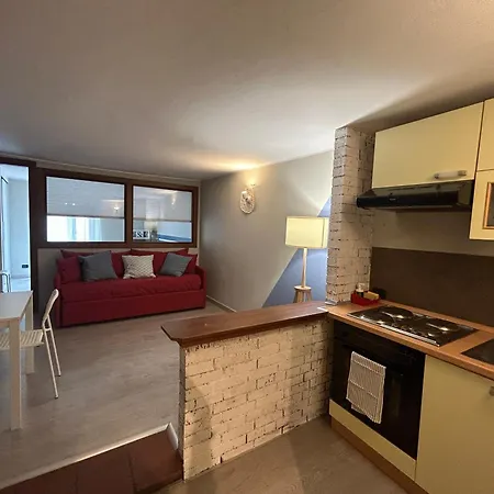 Apartment Alessandro 82 - Immobili E Soluzioni Rent *